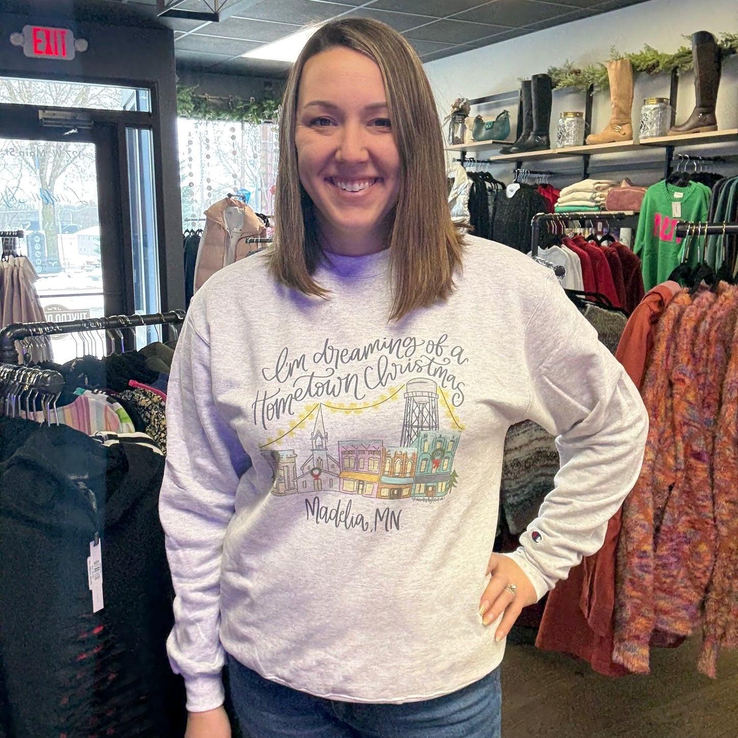I'm Dreaming of a Hometown Christmas Sweatshirt - Madelia, MN