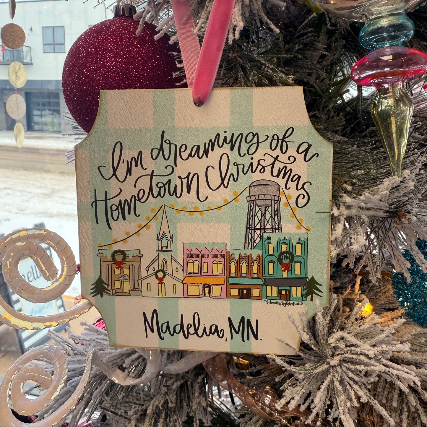 I'm Dreaming of a Hometown Christmas Ornament - Madelia, MN