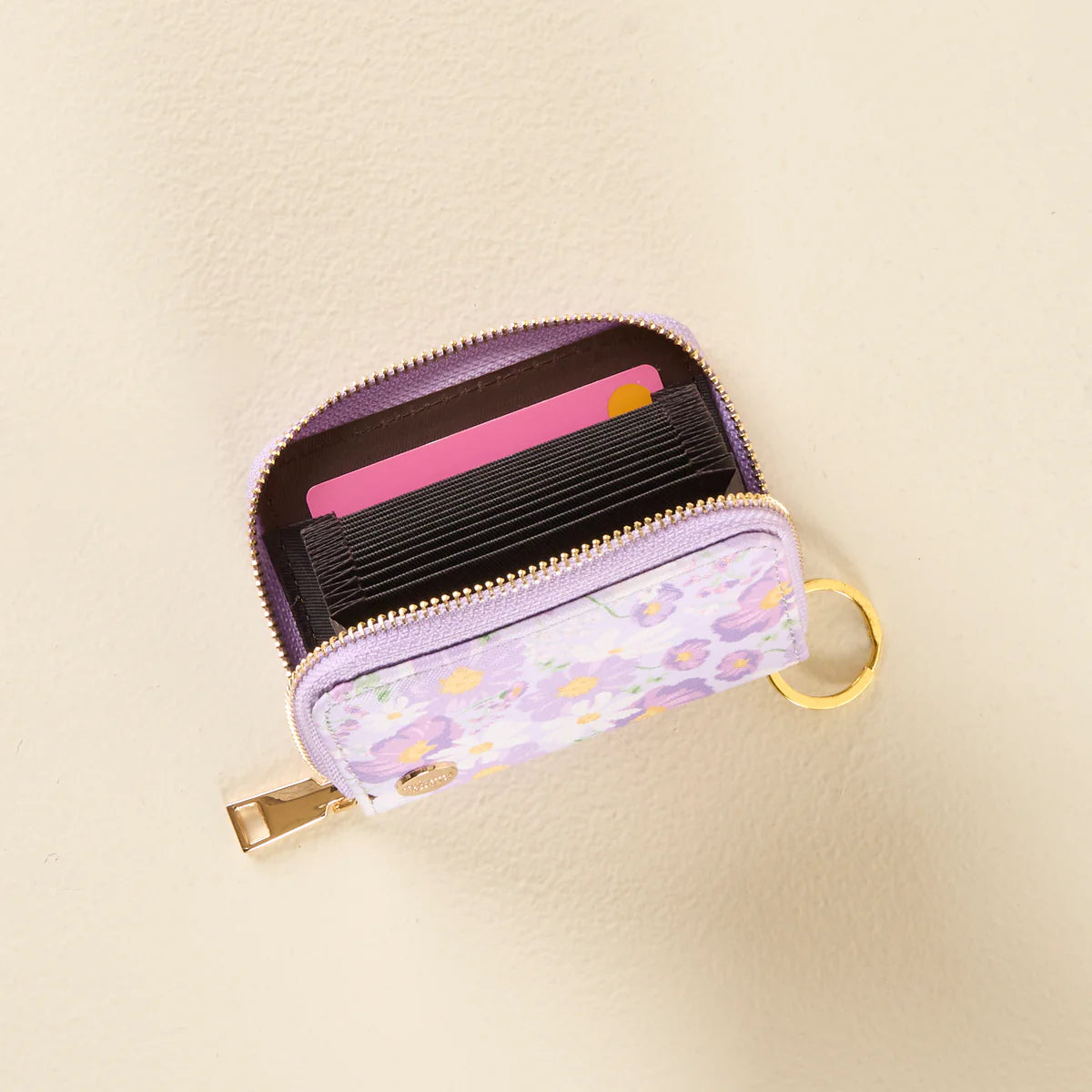 The Darling Effect: Zip Around Wallet