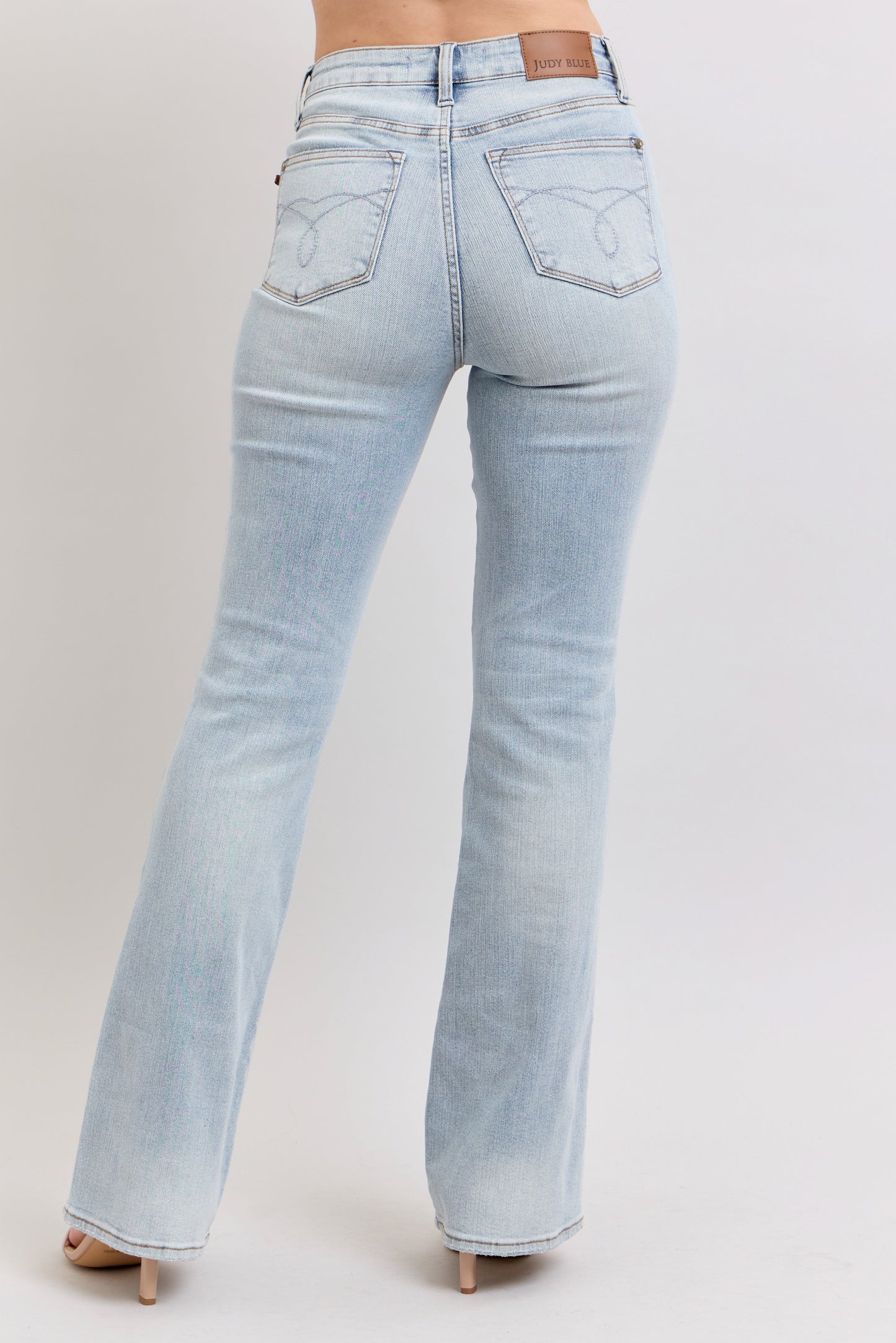 Judy Blue Tummy Control Bootcut - Light Wash