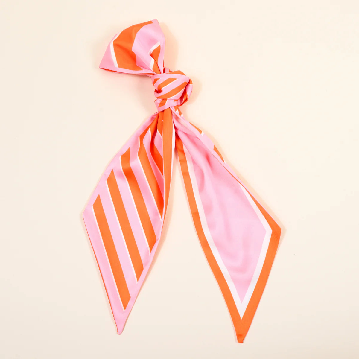 The Darling Effect: Twirl & Tie Scarf